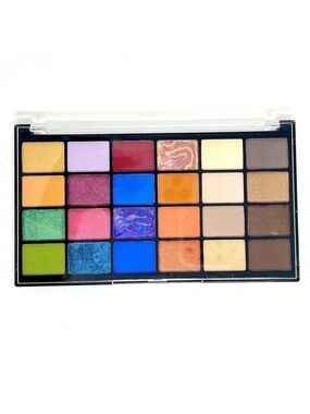ULTIMATE  COLOR - VIVID EYESHADOW PALLET - 24 COLORS. BRAND NEW IN BOX